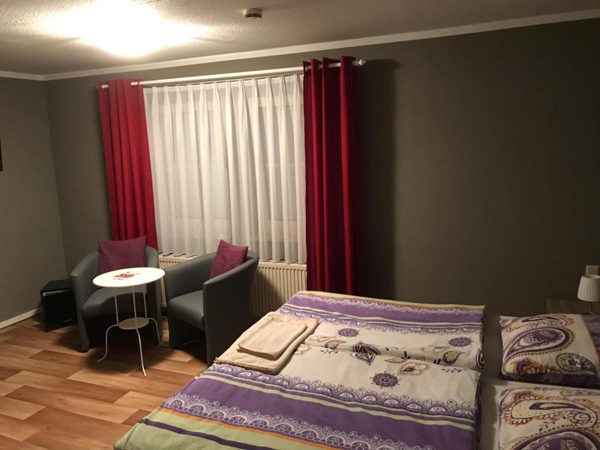 Pension Am Stadtrand Zerbst Екстериор снимка